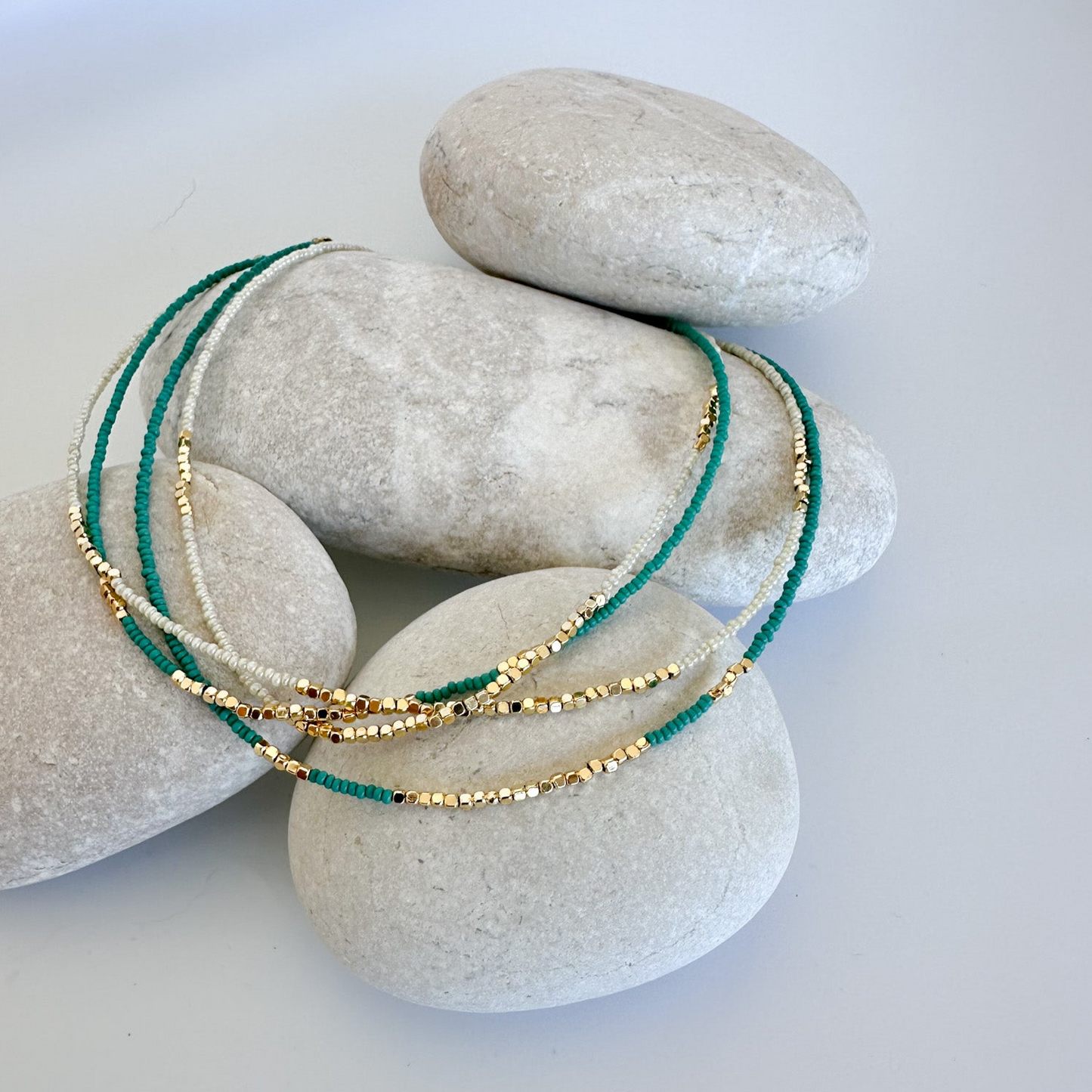 Beaded Necklace with Turquoise, White and Gold Beads